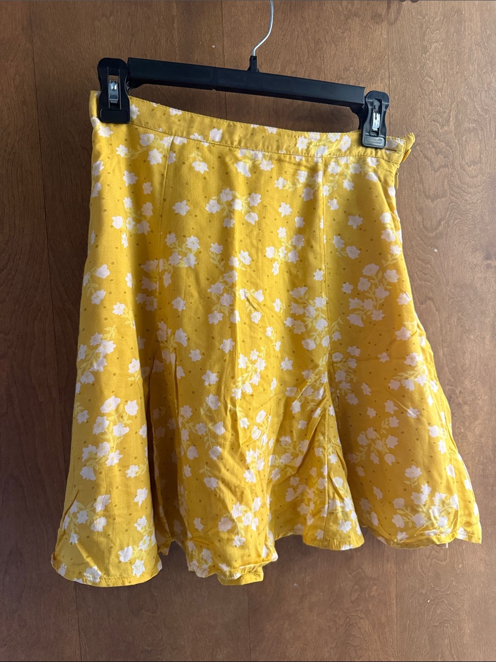Billabong Women's Yellow Floral mini Skirt